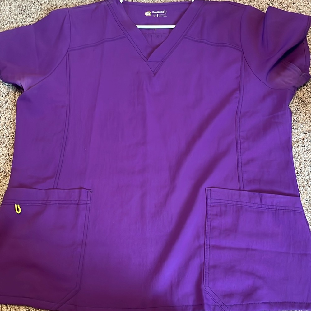 Scrub top